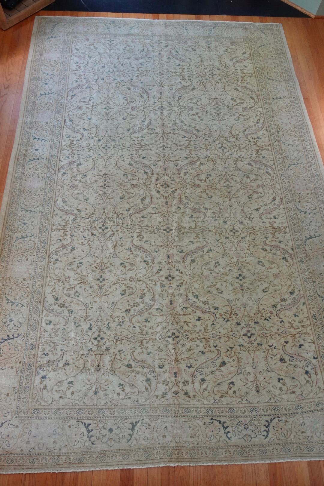 Authentic Vintage Hand-Knotted Turkish Oushak Rug | 6'5x 9'8