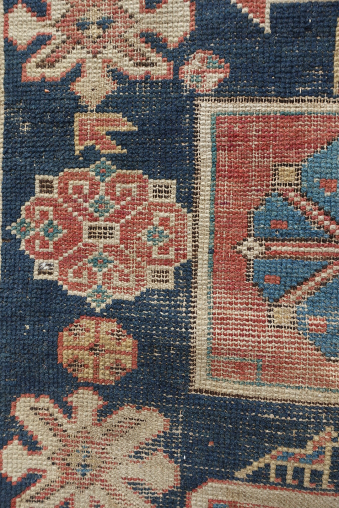 The Esra Vintage Rug